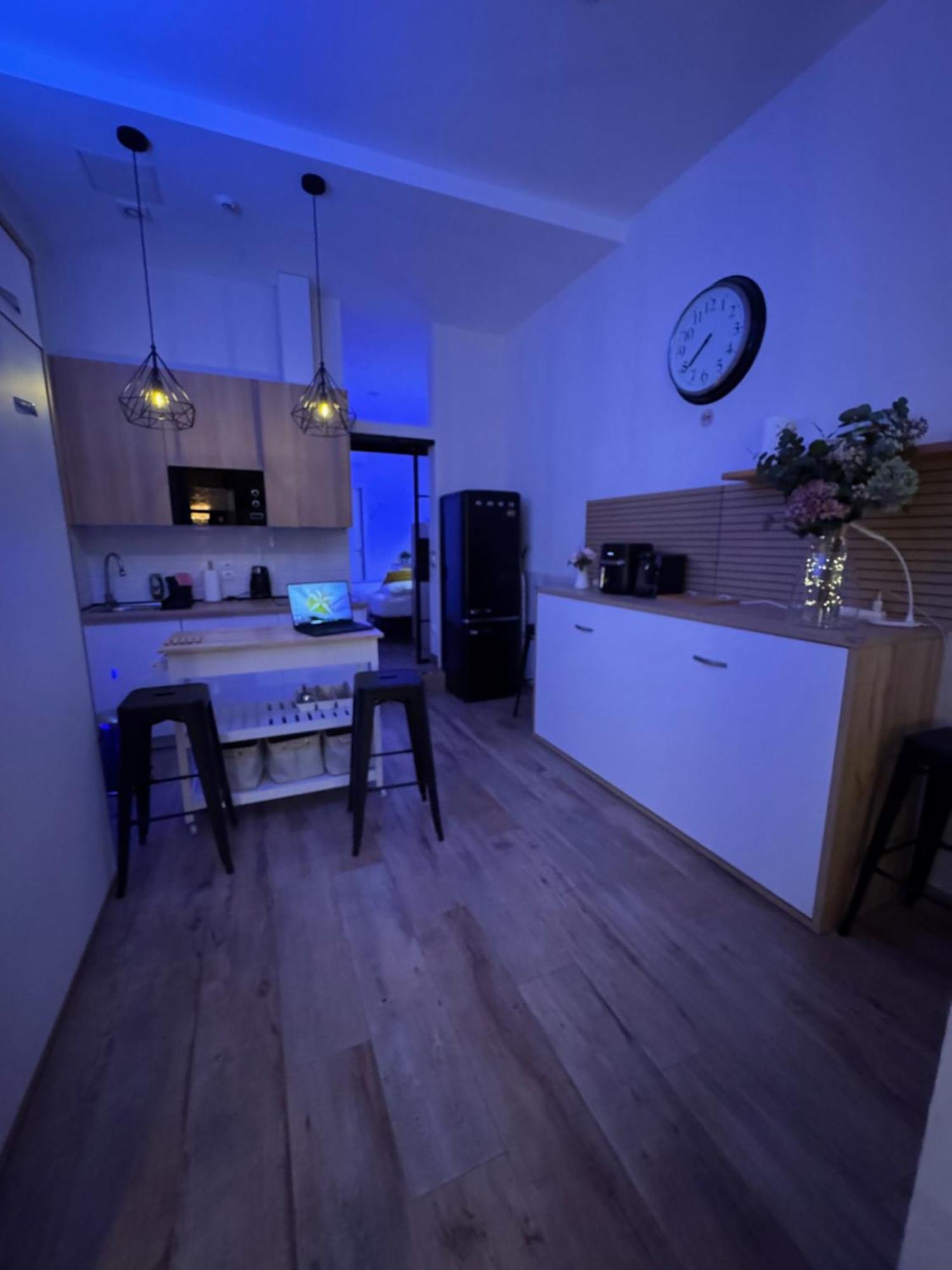 Centrico. Atocha-Lavapies. Nuevo. 100% Equipado. Apartment Мадрид Екстериор снимка